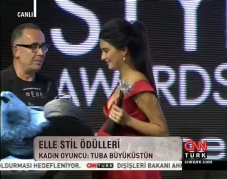 Tuba Büyüküstün Elle Stil Ödülleri 2011 Elle Style Awards