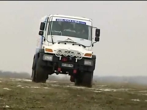Rallye des Gazelles_ 3 femmes et un camion