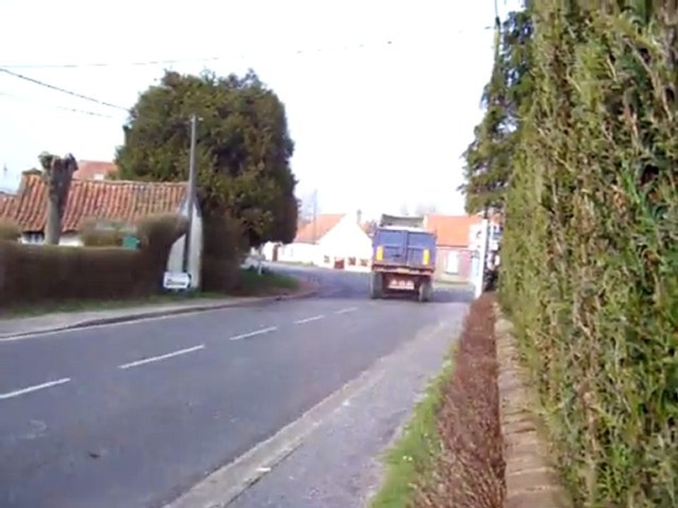 Dangerosité circulation des camions vidéo