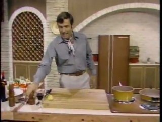 The Galloping Gourmet 「ポーク串焼き スペイン風ソース」
