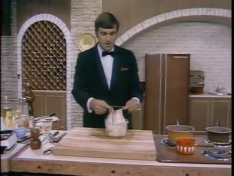 The Galloping Gourmet 「鶏丸焼きパイナップルづめ オーストリア風」