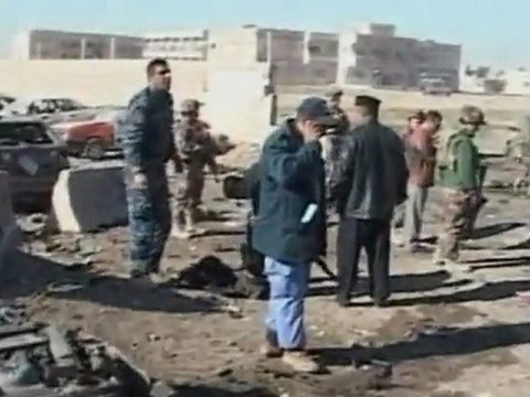 Iraq bombings kill dozens