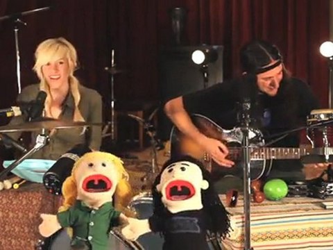 Karma Police - Gianni and Sarah (Radiohead Loop Cover) (HD)