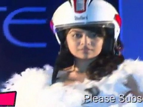 Hot & Babli Babes At Fashion Show With Sara Khan -