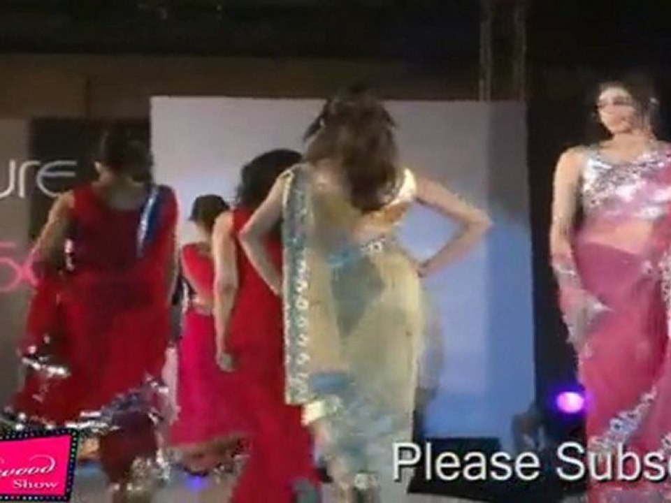 Hot Babes At Fashion Show With Sara Khan -