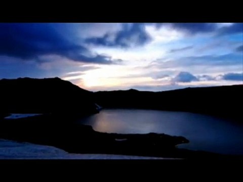 UNUTMAYACAK BU YÜREK SENİ... Namık SALİH...