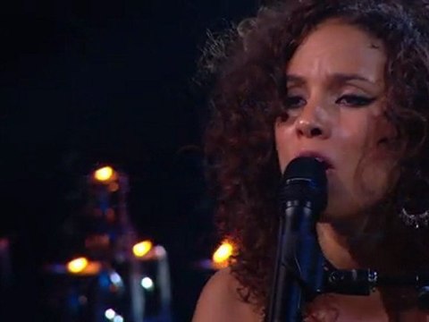Alicia Keys - If I Ain't Got You (Piano & I: AOL Sessions 1)