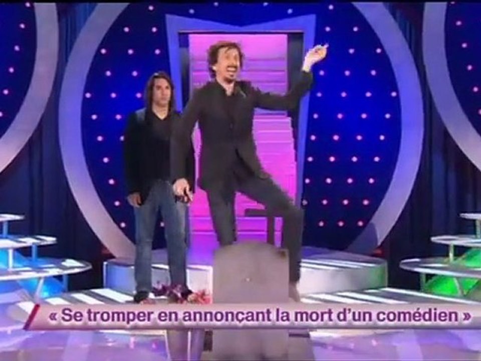 Arnaud Tsamere - Se tromper en annonçant la mort d'un comédien