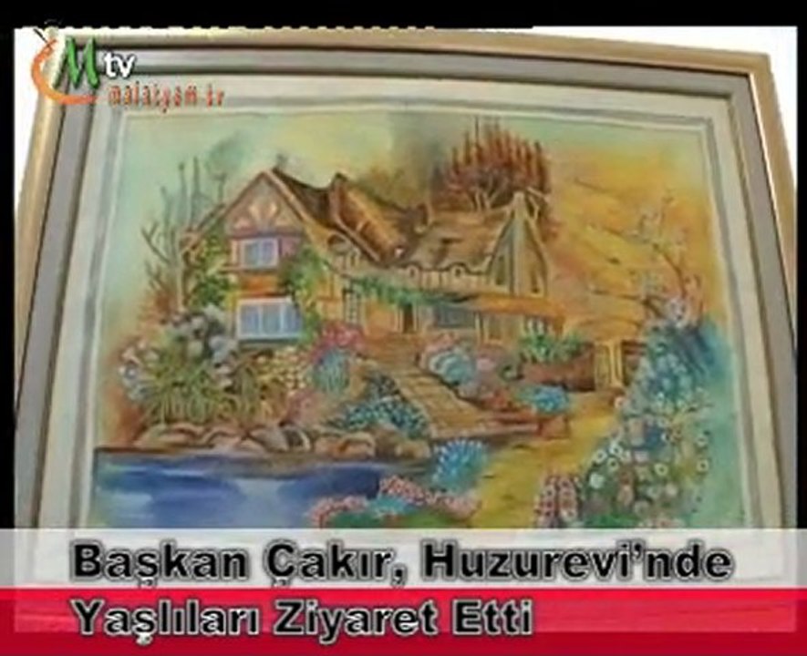 Huzurevi’nde yaşlıları ziyaret etti