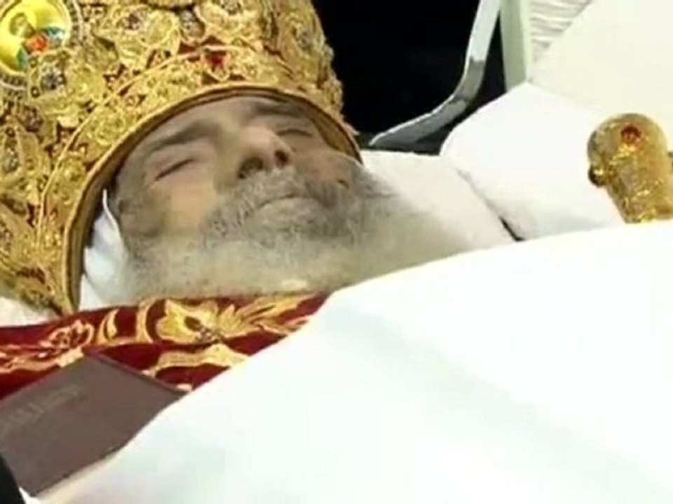 Séquences choisies des obsèques du Pape Shenouda III (TSR.ch)