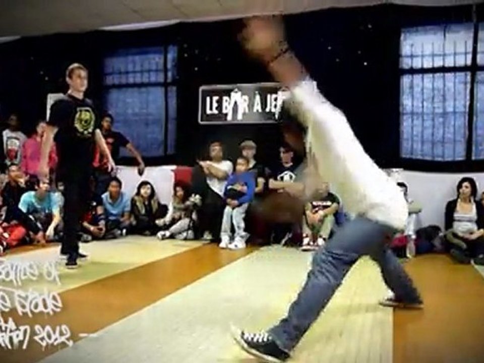 Battle Of The Stade 2012 - Sensas Bboy VS Jurassic style