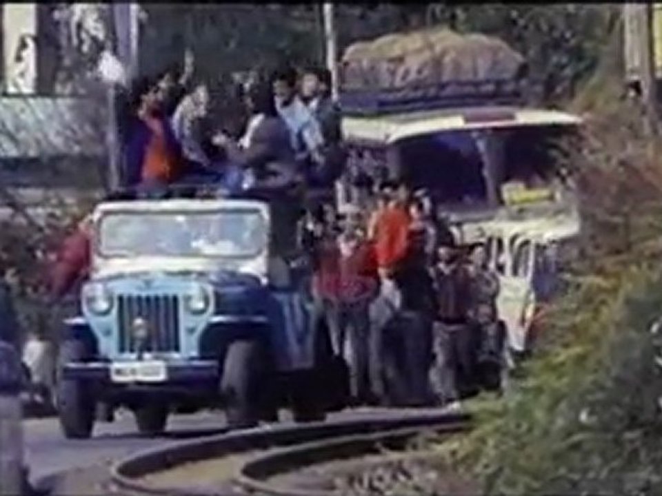 Raju Ban Gaya Gentleman *English Subtitles* ( 1 / 11 )