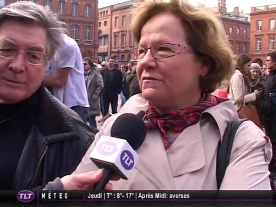 Fusillade de Toulouse : Recueillement à la place du Capitole
