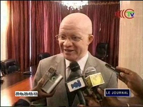 Réunion des ministres du pôle des infrastructures de base