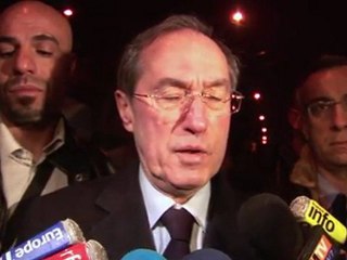 Le présumé tueur assiégé par le Raid se réclame d'Al-Qaïda