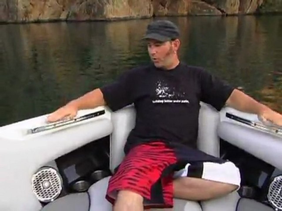 Malibu Sunscape 247 LSV Bow
