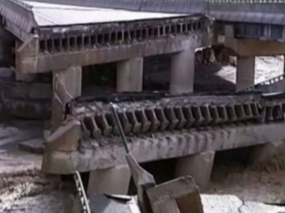 Eight killed in Spain flash floods