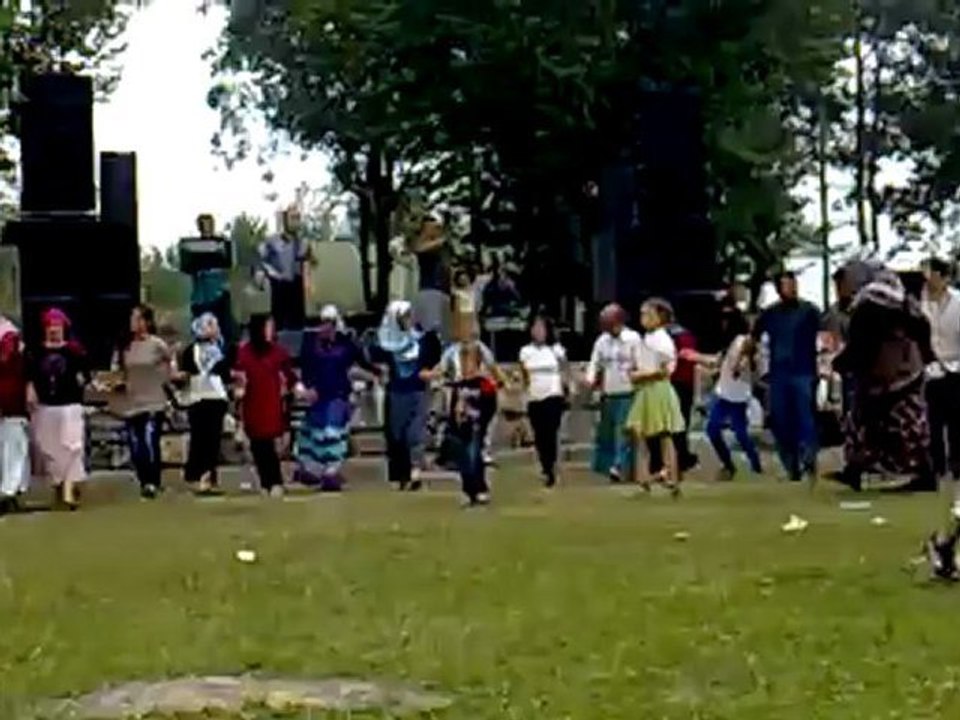 SAMSUN MAĞMURDAĞI ŞENLİĞİ 26.08.2012-ALİ RIZA ÇOLAK & MUHAMMET USTABAŞI-SÜPER HORON 2