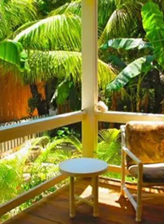 Roatan Beach House "Barefoot Dream Beach Level" (Bay Islands, Honduras) by Island Rose - Roatan Home Rentals