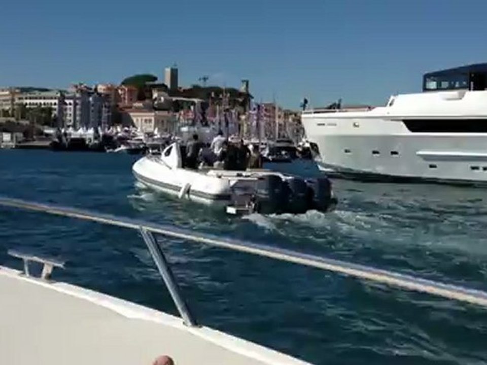 Essai Capelli Tempest 44 avec Dorée Marine ... 3 x 300 CV V6 et 2 x 350 CV V8