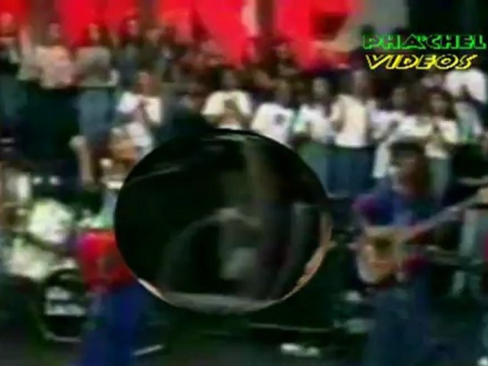 GRUPO   VIA   LACTEA    _    O AMOR FAZ O MUNDO ANDAR    VIDEO CLIP  OFICIAL