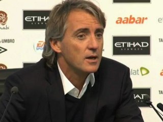 Mancini torchiato dai giornalisti: "La spinta a Mario? Non ricordo..."