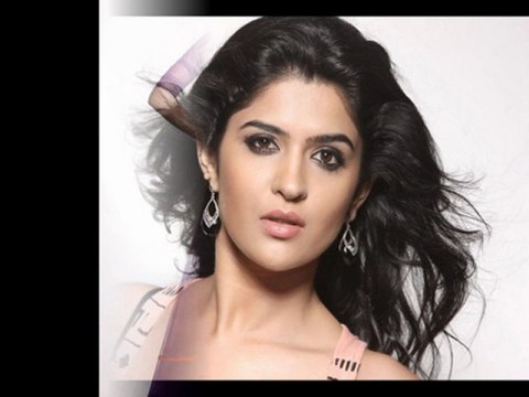 Deeksha Seth Latest Hot Stills Gallery | Deeksha Seth Latest Hot Photos