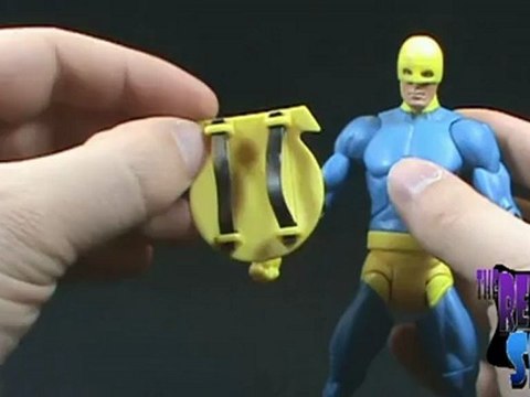 Toy Spot - DC Universe Classics Wave 9 Guardian