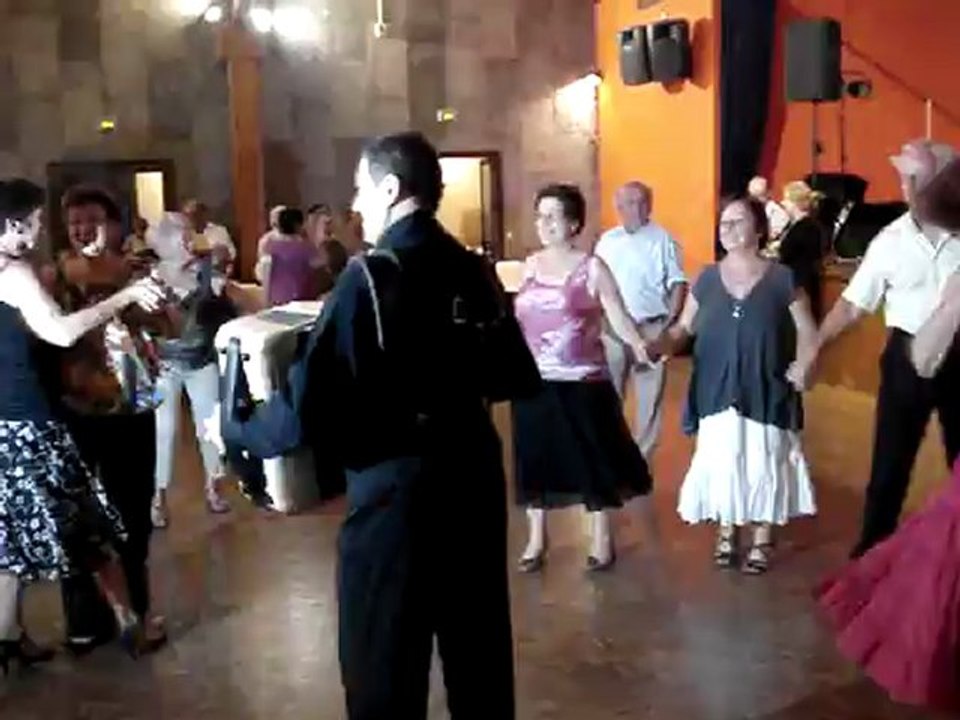thé dansant à St Paul (87)