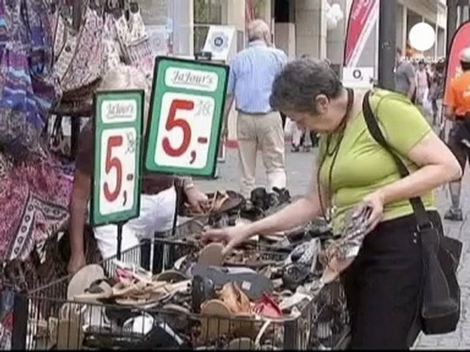 German business confidence down as exports take a hit