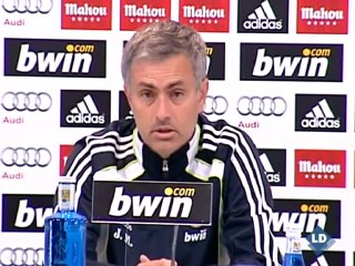 Mourinho: "Benzema no está bien, pero tampoco muerto"