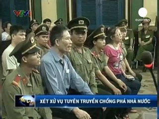 Vietnam: trois blogueurs condamnés à de lourdes peines...