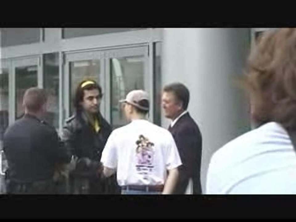 Anime Expo 2004: Man-Faye In Trouble