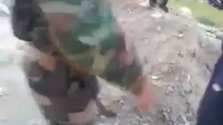 WWW.SUZİSESLİ.COM SUZİSESLİ.COM SUZİSESLİ TÜM GİRİŞLER BURADA ,Canlı Canlı Gömülen Suriyeli Müslüman.mp4 - YouTube
