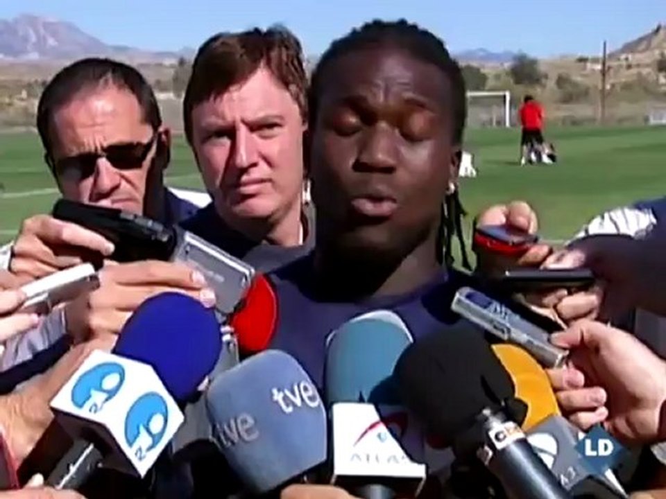 Drenthe: "Alicante es bastante pequeña como para correr tanto"