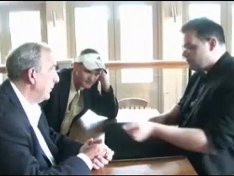 Split Happens by Craig Petty and World Magic Shop (DVD) - Magic Trick