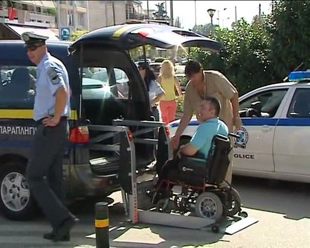 Μήνυμα προς τον Σόιμπλε: Θα φορολογήσετε και τα καροτσάκια μας;