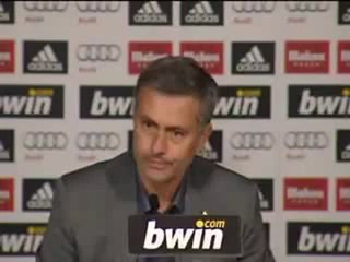 Mourinho: "No hablo de mi expulsión, que hable el árbitro"