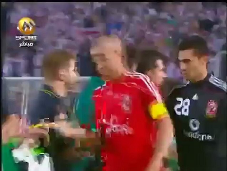 Zamalek Fans Giving Hossam Hassan A Phenomenal Welcome _3aqlya_تحية جمهور الزمالك لحسام حسن