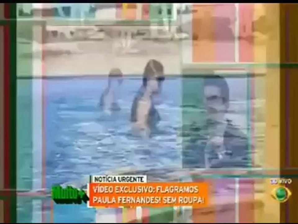 Paula Fernandes de Biquini em Hotel Exclusivo