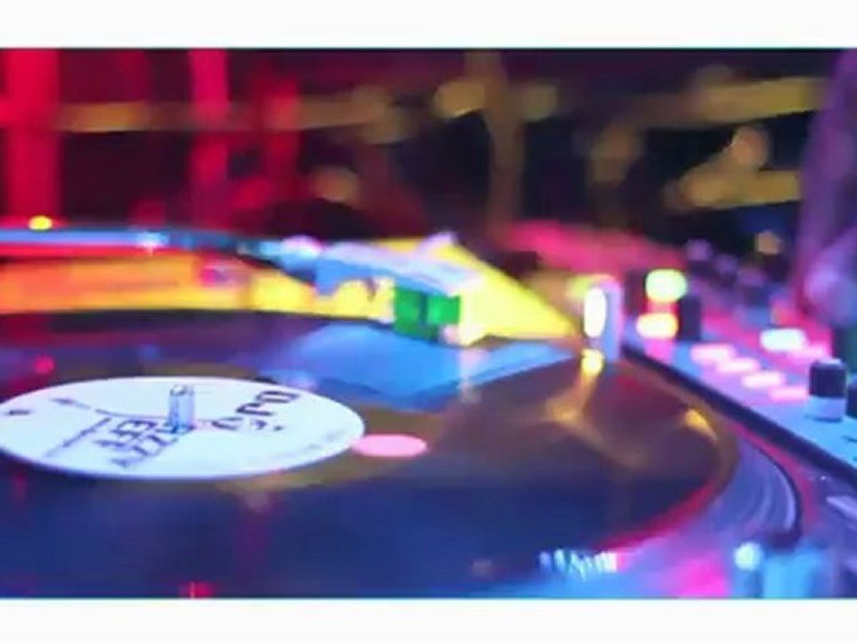 DJ jezzy Jeff @ tube STATION