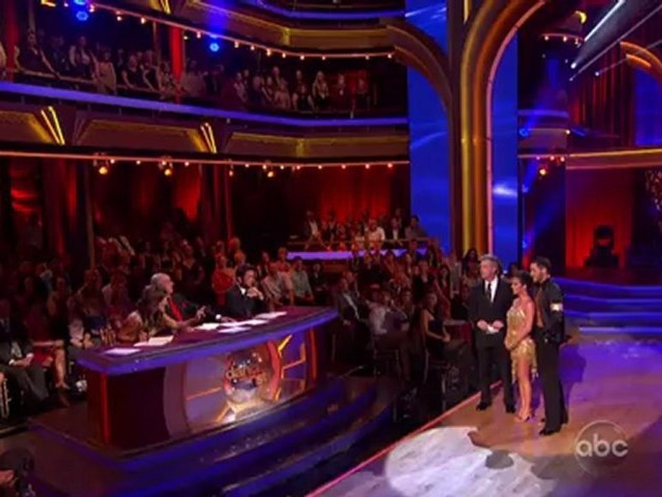 Kelly Monaco & Valentin Chmerkovskiy - Cha Cha