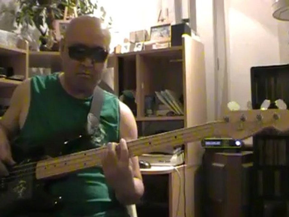 Billy Jean Michael Jackson basscover Bob Roha