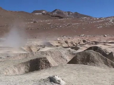 BOLIVIE-SUD LIPEZ: Geysers Sol de Manana