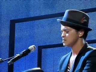 003_Bruno Mars - It Will Rain (Tradução)_21_09_2012_youtube_original