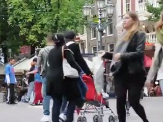 Прикольный розыгрыш-реклама с помощью айфона