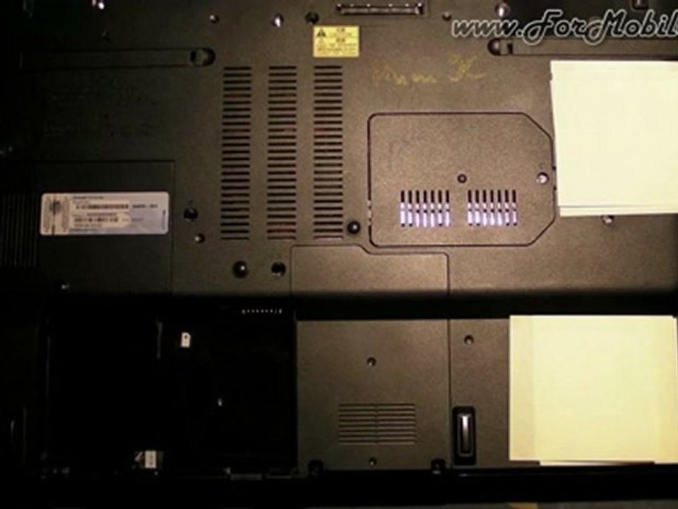 Fujitsu CELSIUS H920 - Come rimuovere alimentatore e batteria