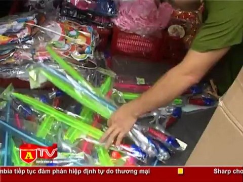ANTÐ - Kiểm tra, thu giữ gần 1000 đồ chơi trẻ em không nguồn gốc
