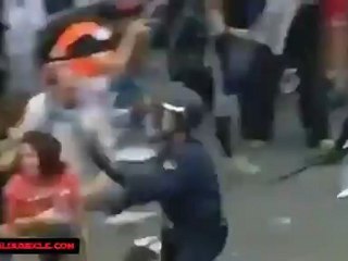 Madrid : Affrontements entre la police et les manifestants devant le ministère de l'Industrie