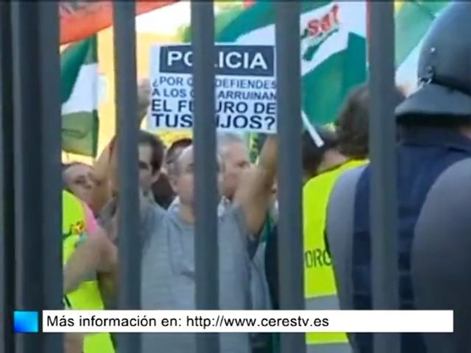 Protesta del SAT ante el Parlamento de Andalucía